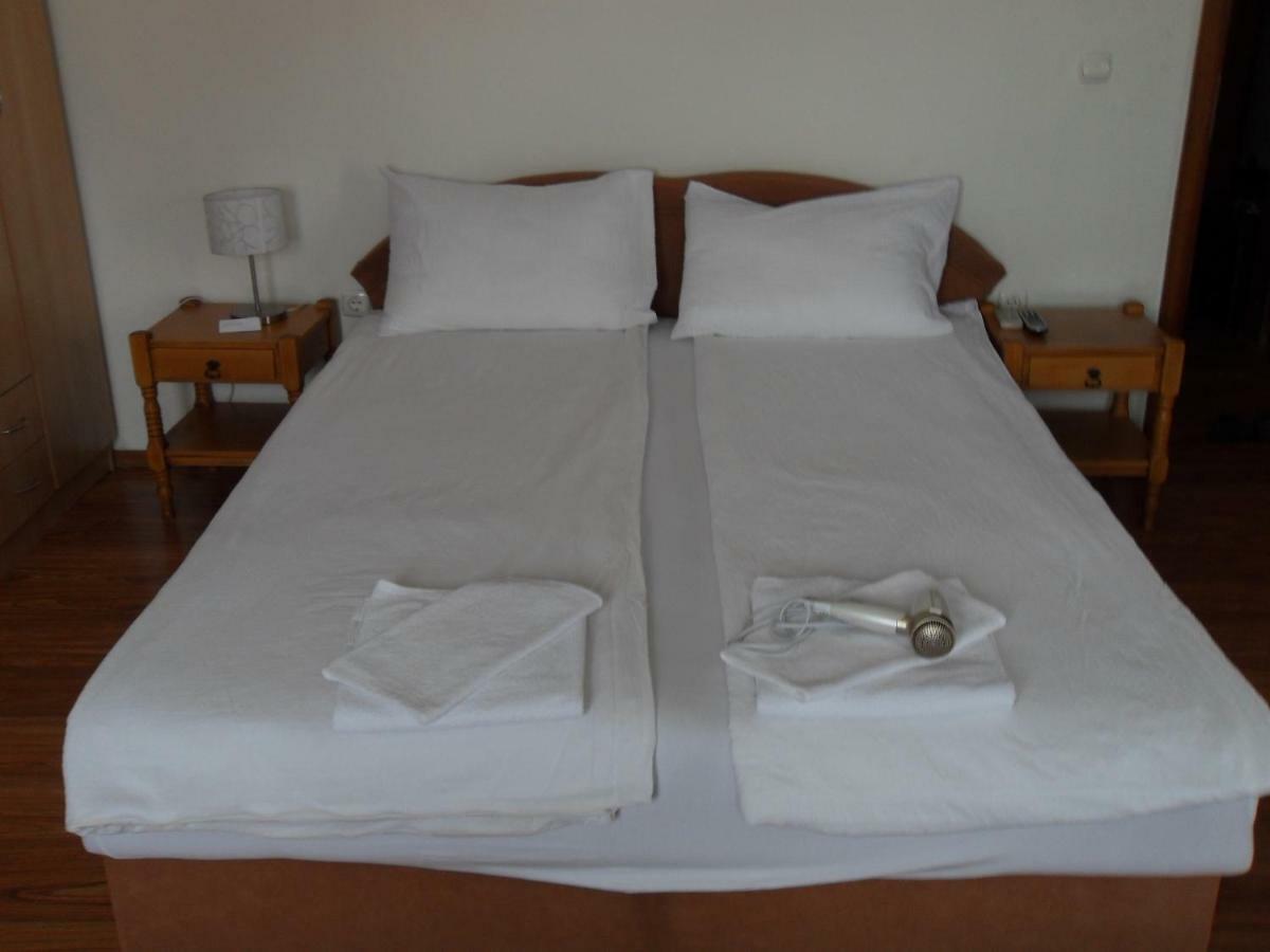 Apartments Ristak Ohrid Extérieur photo