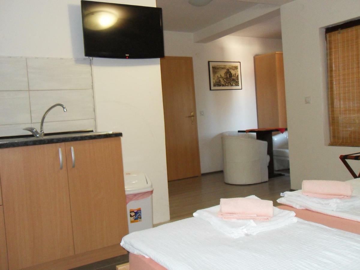 Apartments Ristak Ohrid Extérieur photo