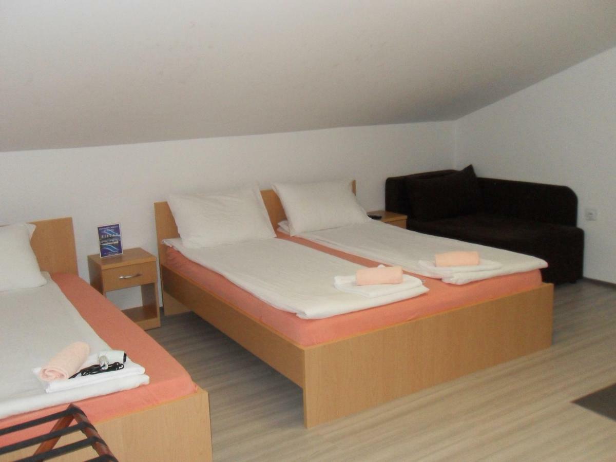 Apartments Ristak Ohrid Extérieur photo